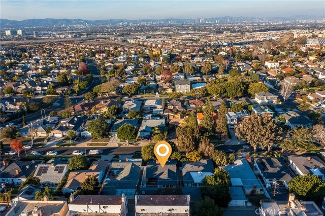 7424 W 85th Street, Los Angeles, CA 90045