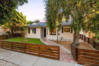 7424 W 85th Street, Los Angeles, CA 90045
