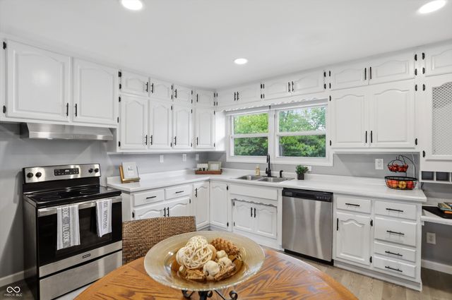 2932 S Parker Avenue, Indianapolis, IN 46203