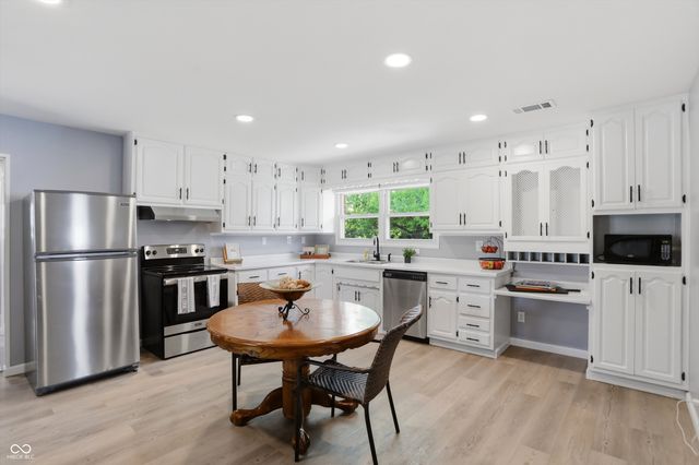 2932 S Parker Avenue, Indianapolis, IN 46203
