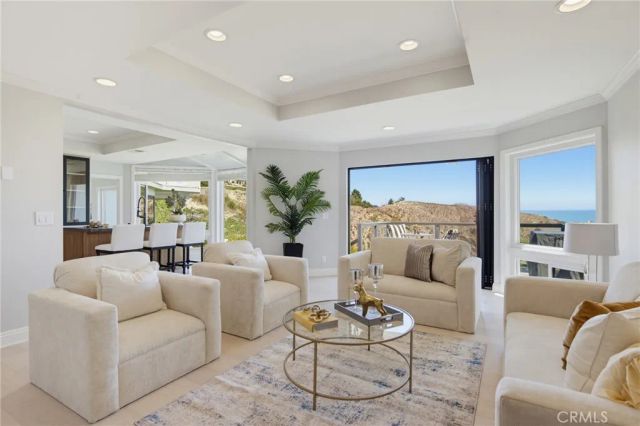 8 Burrell Lane, Rancho Palos Verdes, CA 90275