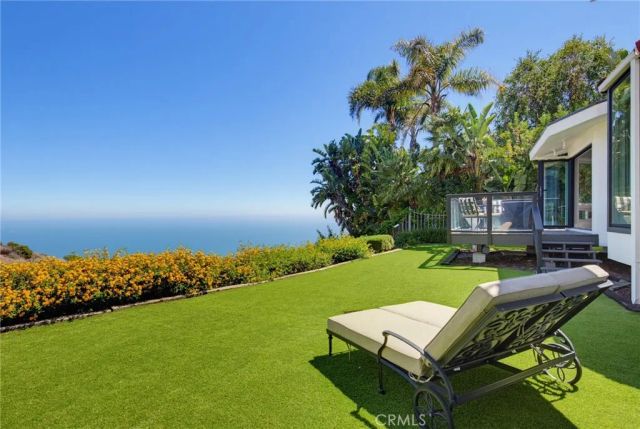 8 Burrell Lane, Rancho Palos Verdes, CA 90275