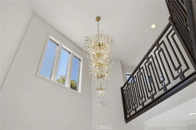 8 Burrell Lane, Rancho Palos Verdes, CA 90275