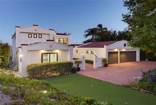 8 Burrell Lane, Rancho Palos Verdes, CA 90275