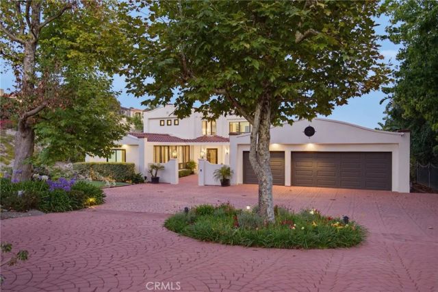8 Burrell Lane, Rancho Palos Verdes, CA 90275