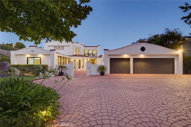 8 Burrell Lane, Rancho Palos Verdes, CA 90275