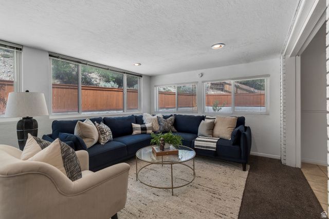 9070 S SUNRISE CIR, Sandy, UT 84093