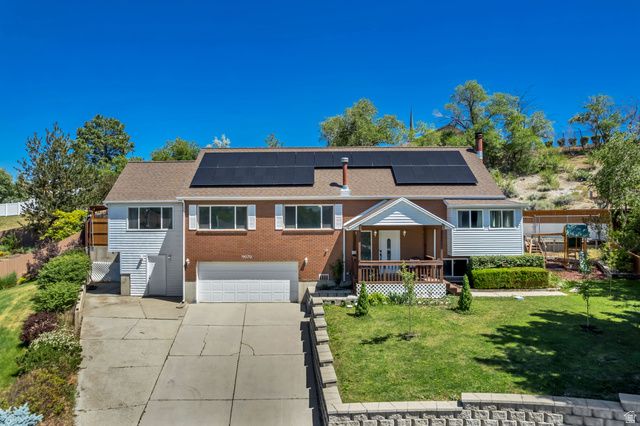 9070 S SUNRISE CIR, Sandy, UT 84093