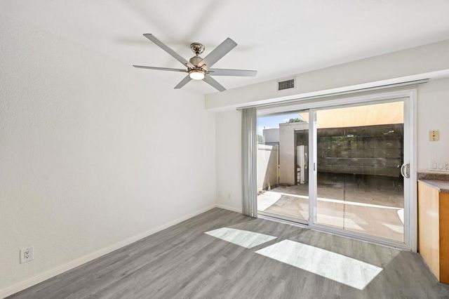 9469 Carlton Oaks Dr. A, Santee, CA 92071