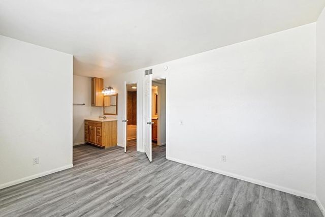 9469 Carlton Oaks Dr. A, Santee, CA 92071