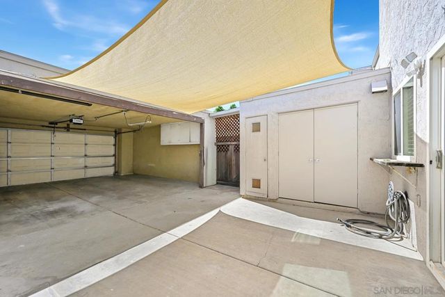 9469 Carlton Oaks Dr. A, Santee, CA 92071