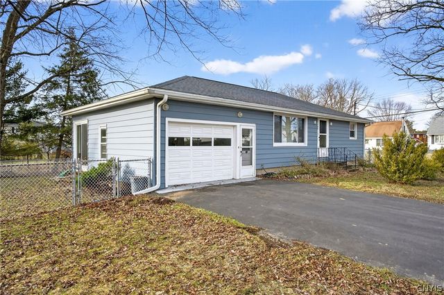 100 Stillwell Terrace, Manlius, NY 13057