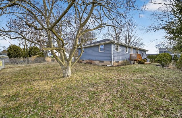 100 Stillwell Terrace, Manlius, NY 13057