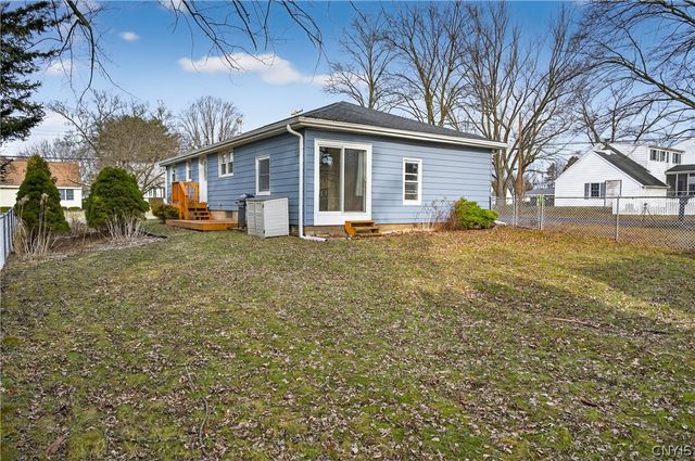 100 Stillwell Terrace, Manlius, NY 13057
