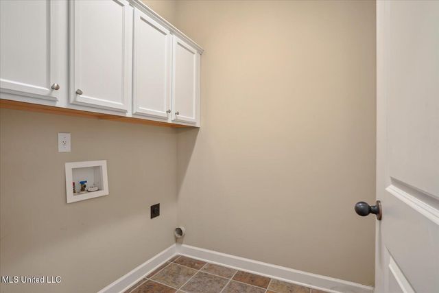 7427 Lauren Lane, Olive Branch, MS 38654