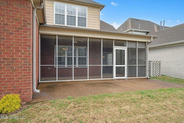 7427 Lauren Lane, Olive Branch, MS 38654