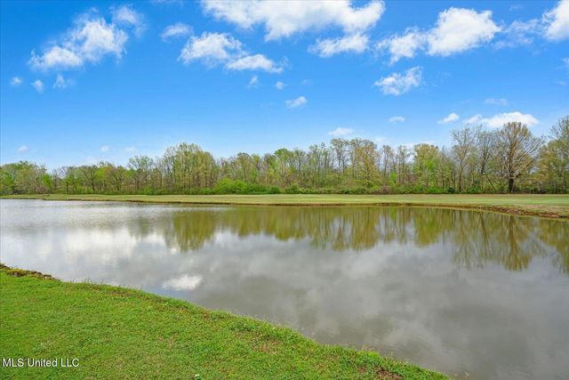 7427 Lauren Lane, Olive Branch, MS 38654