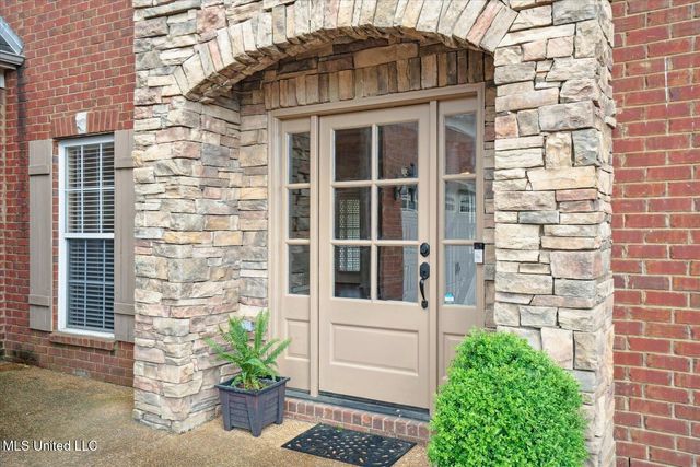 7427 Lauren Lane, Olive Branch, MS 38654