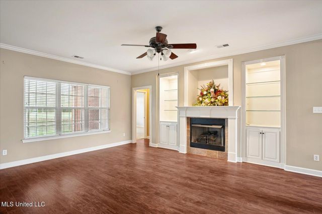 7427 Lauren Lane, Olive Branch, MS 38654