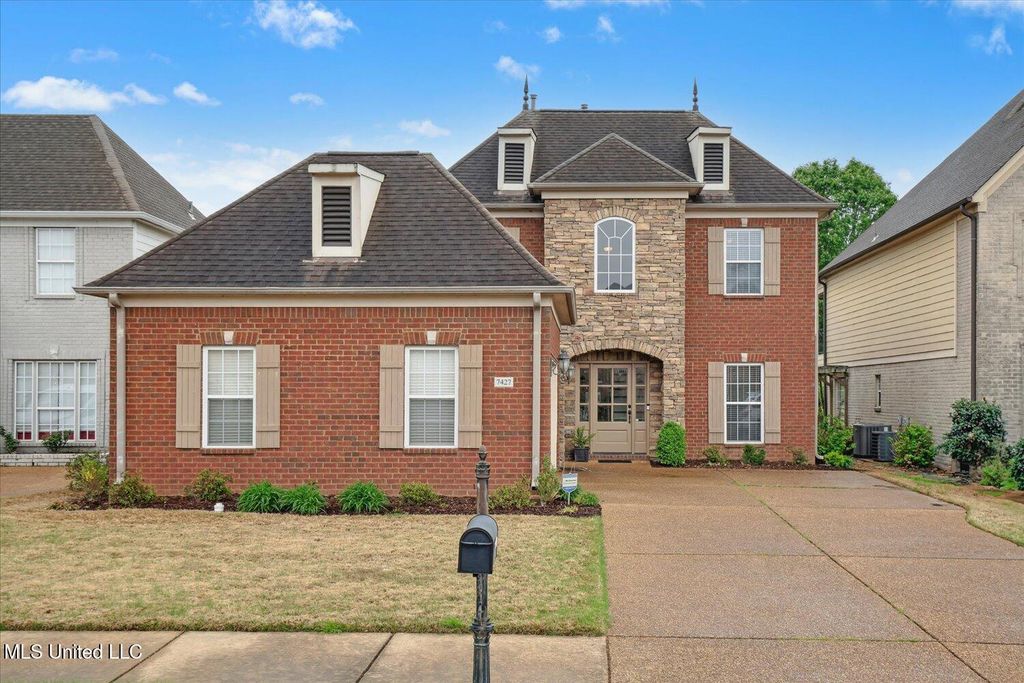 7427 Lauren Lane, Olive Branch, MS 38654