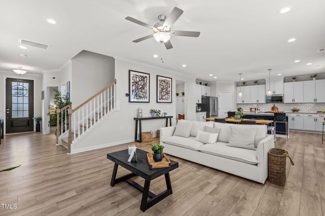 25 Hartford Lane, Fuquay Varina, NC 27526