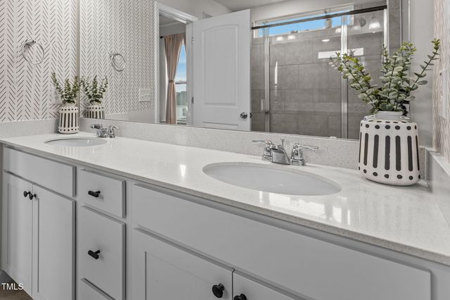 25 Hartford Lane, Fuquay Varina, NC 27526