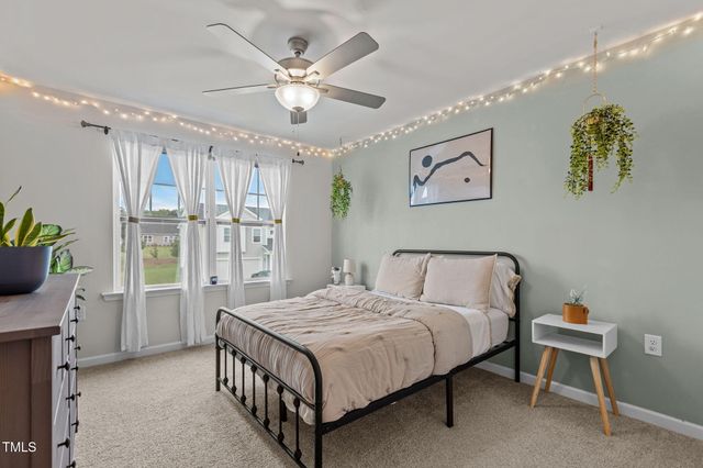 25 Hartford Lane, Fuquay Varina, NC 27526