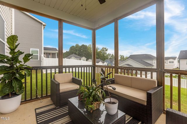 25 Hartford Lane, Fuquay Varina, NC 27526