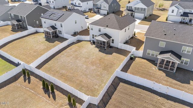 25 Hartford Lane, Fuquay Varina, NC 27526