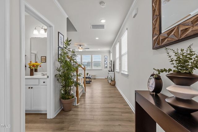 25 Hartford Lane, Fuquay Varina, NC 27526