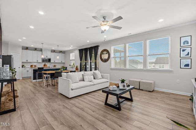 25 Hartford Lane, Fuquay Varina, NC 27526