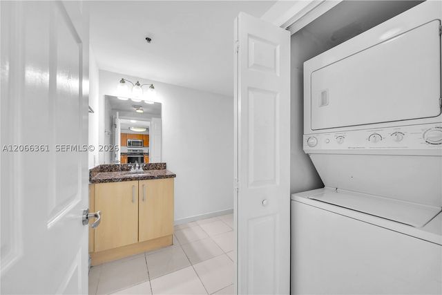 6362 Collins Ave 503, Miami Beach, FL 33141