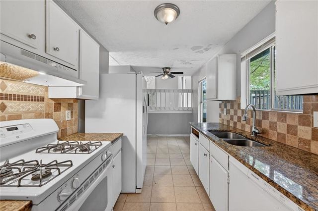 634 Inland Way NW, Lilburn, GA 30047