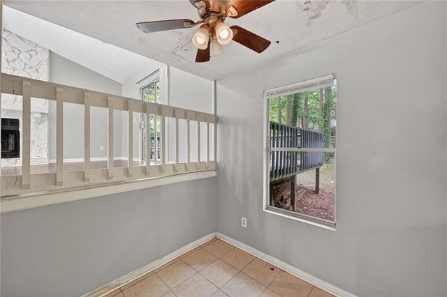 634 Inland Way NW, Lilburn, GA 30047