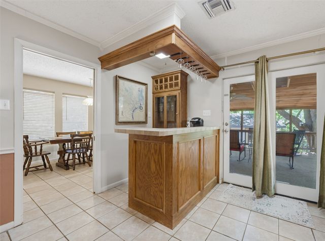 8240 Forest Ridge Drive, Woodway, TX 76712