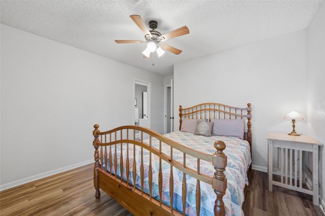 8240 Forest Ridge Drive, Woodway, TX 76712