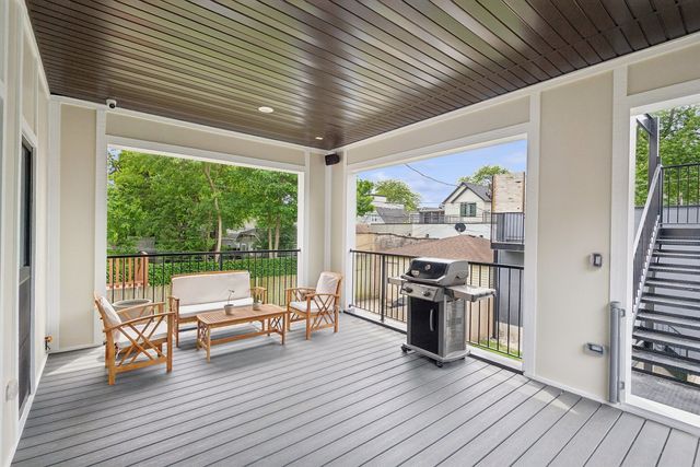 1842 N Whipple Street 1, Chicago, IL 60647