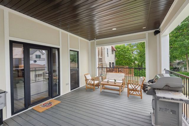 1842 N Whipple Street 1, Chicago, IL 60647