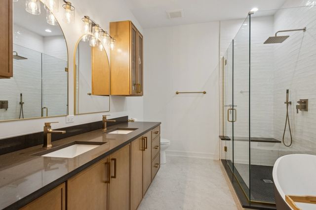 1842 N Whipple Street 1, Chicago, IL 60647