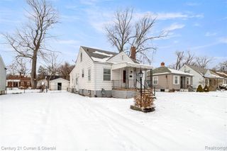 19551 Five Points Street, Redford, MI 48240