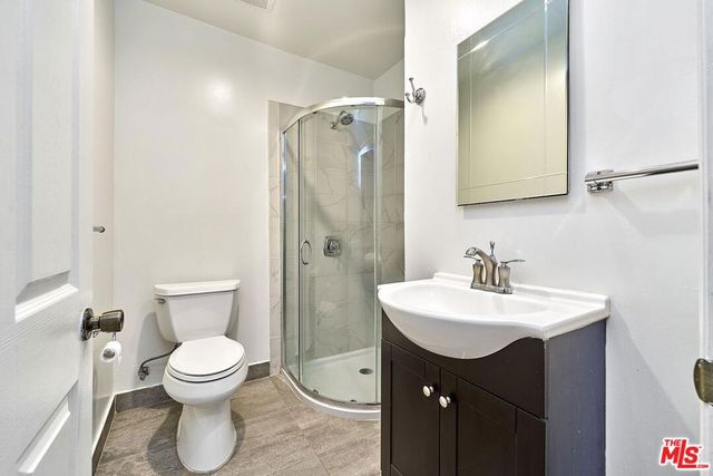 1120 S Plymouth Boulevard, Los Angeles, CA 90019