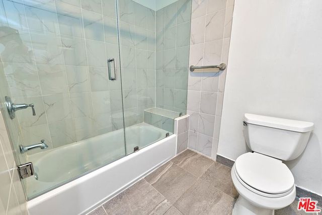1120 S Plymouth Boulevard, Los Angeles, CA 90019