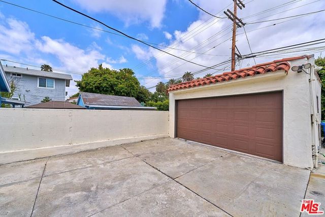 1120 S Plymouth Boulevard, Los Angeles, CA 90019