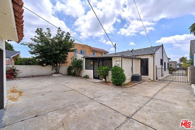 1120 S Plymouth Boulevard, Los Angeles, CA 90019