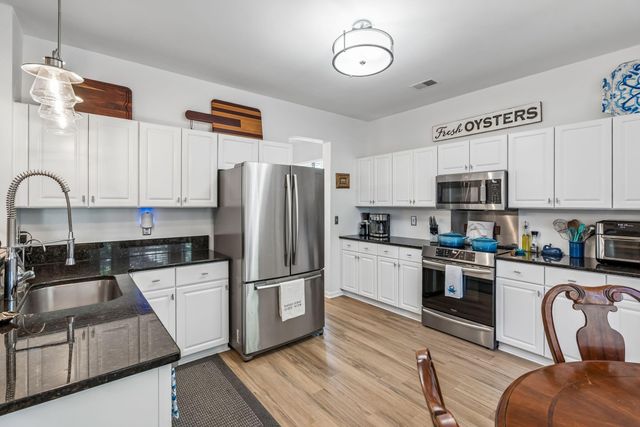 602 Portico Park, Mount Pleasant, SC 29464