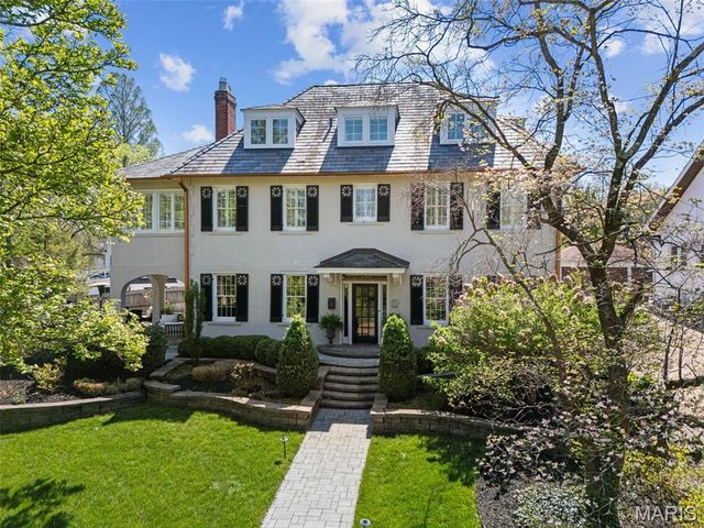 430 W Lockwood Avenue, St Louis, MO 63119