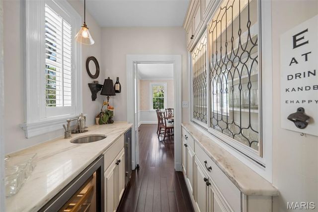 430 W Lockwood Avenue, St Louis, MO 63119
