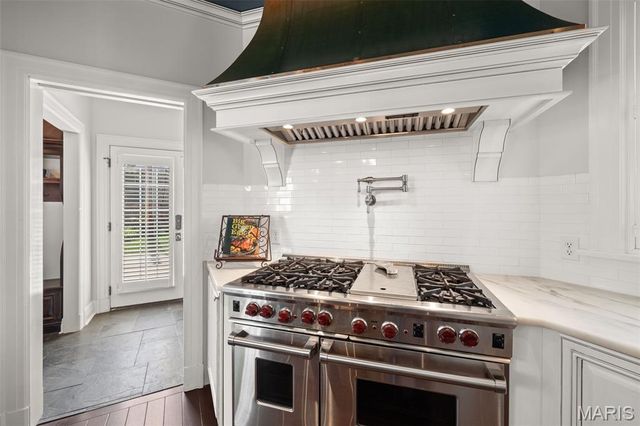430 W Lockwood Avenue, St Louis, MO 63119