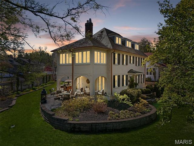 430 W Lockwood Avenue, St Louis, MO 63119
