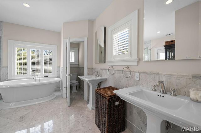 430 W Lockwood Avenue, St Louis, MO 63119